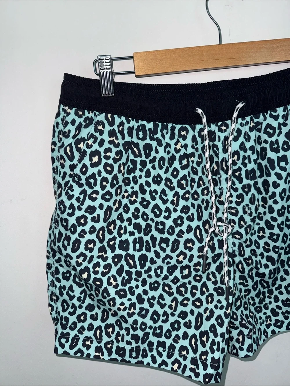 American eagle mens swim trunks cheetah leopard print medium